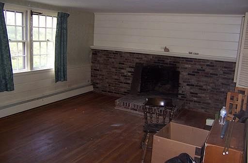 2nd image of 18 Pheasant Way W