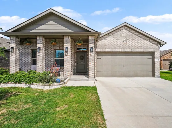 8812 Russano Rd, Fort Worth, TX 76131