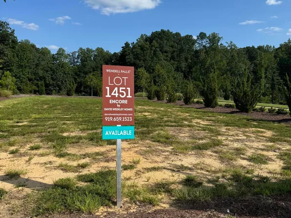 741 Flower Manor Dr, Wendell, NC 27591
