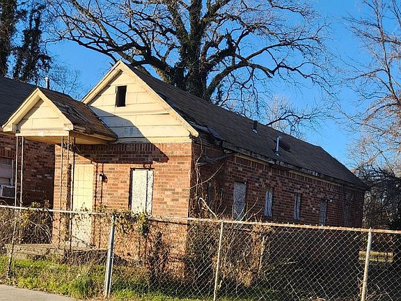 2nd image of 862 Mosby Ave