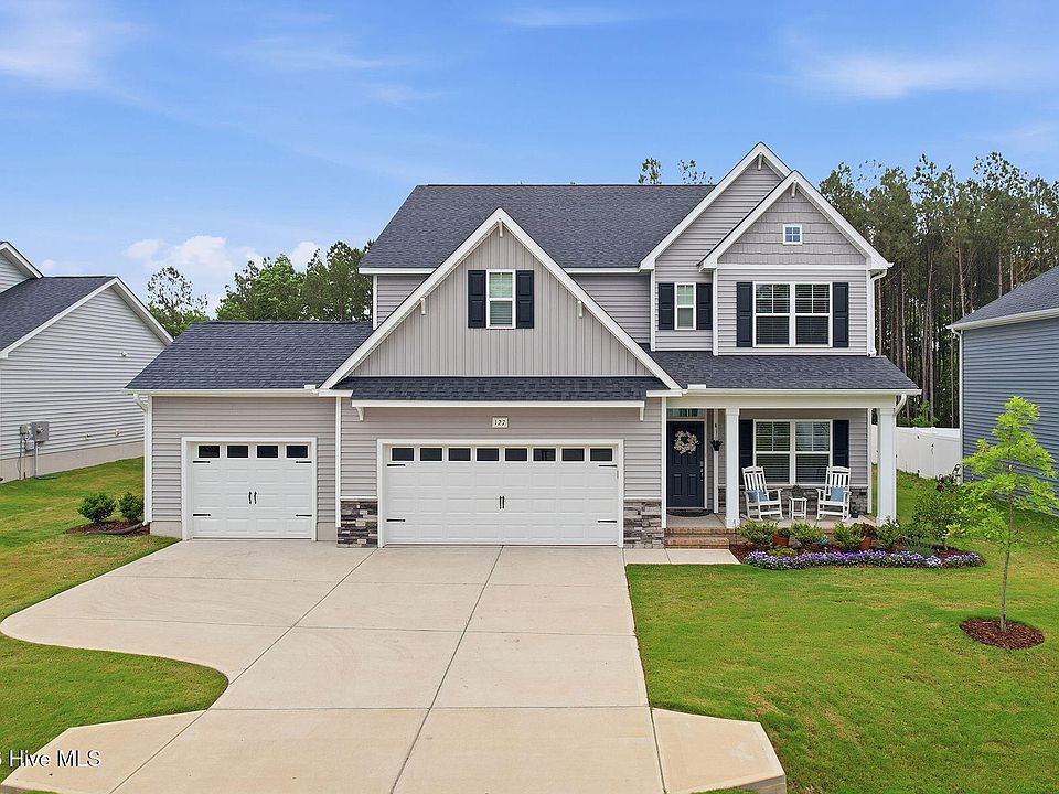 1st image of 127 Barhams Mill Pond Way