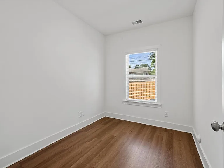148 Patton Way — Photo 3