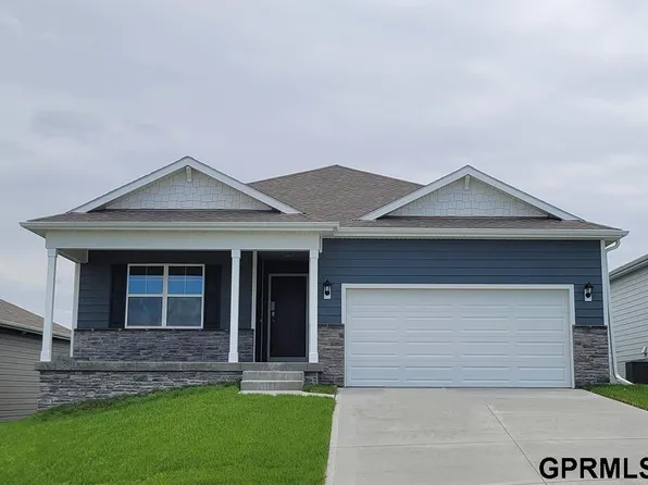 12725 S 204th Ave, Gretna, NE 68028