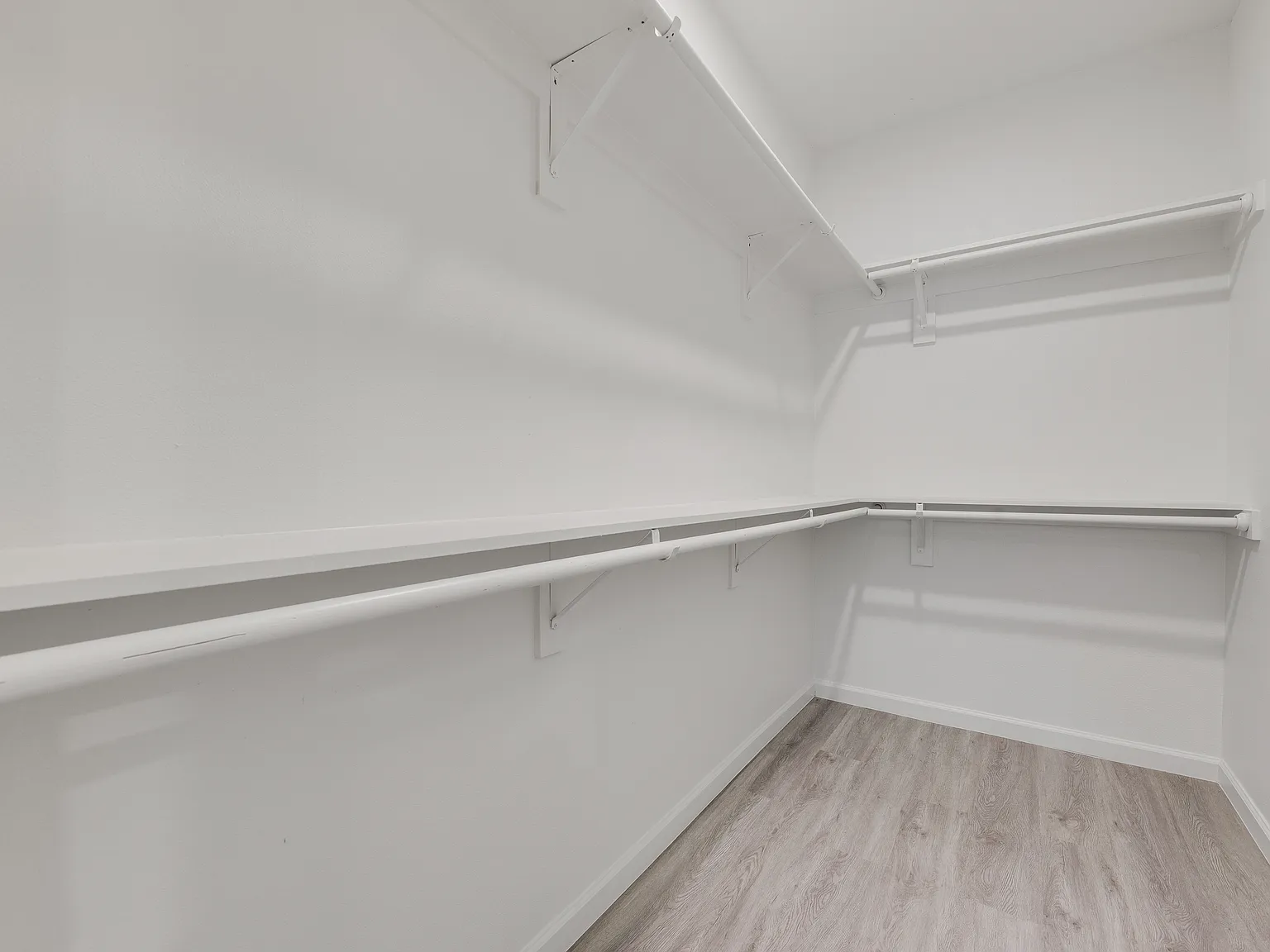 4225 Bernice St — Photo 3