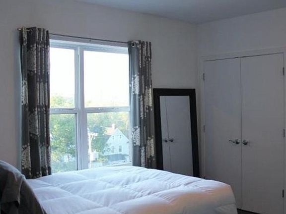 5th image of 1542 W Glenlake Ave #3H