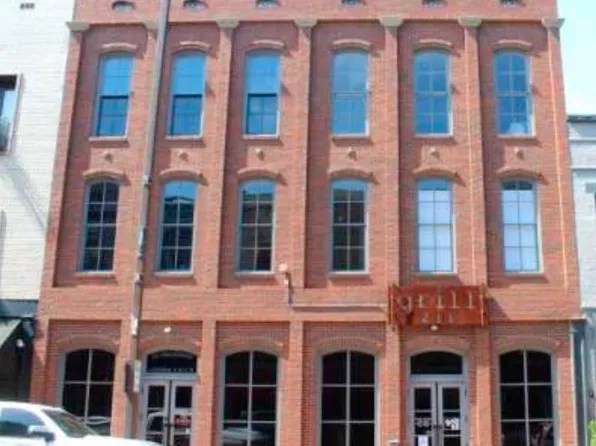 211 Broadway St, Paducah, KY 42001