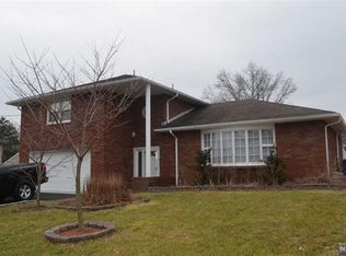 44 Daniels Dr, Clifton, NJ 07013
