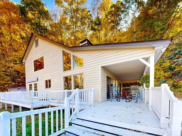 1299 Burnette Cove Rd, Canton, NC 28716
