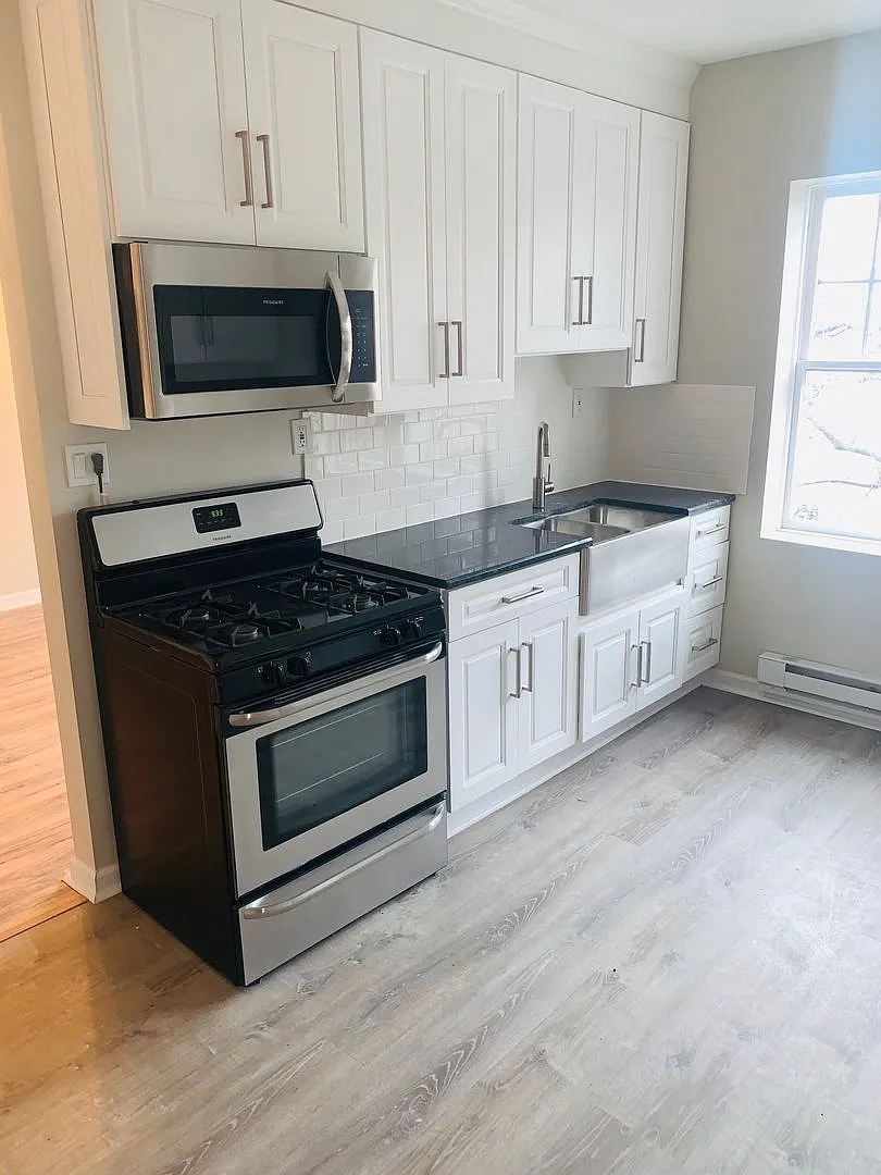 327 Market Street — Photo 1