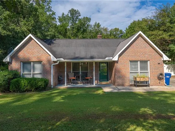 164 Lee Road 220, Phenix City, AL 36870