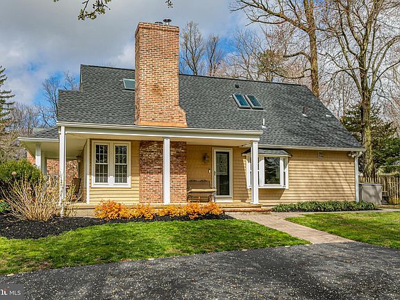 2nd image of 25 Wildwood Way