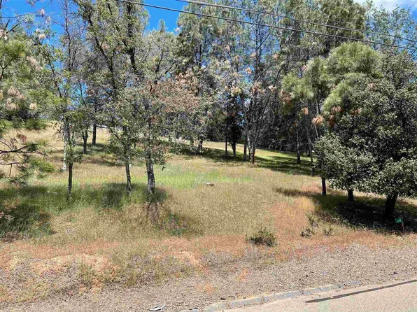 20750 Crescent Way, Groveland, CA 95321