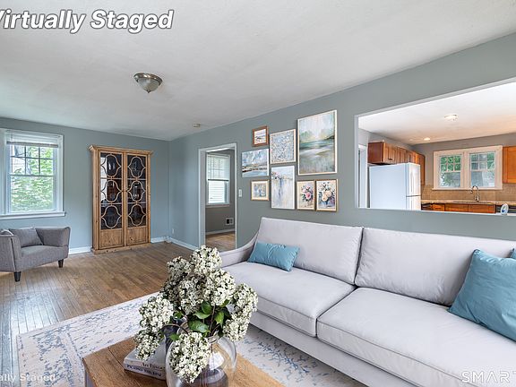3rd image of 166 Earl Avenue