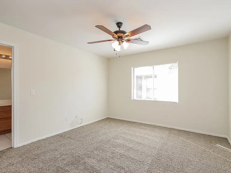 12921 N 127th Ln — Photo 7