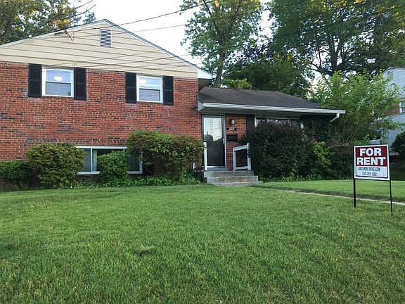 Home / Front Yard