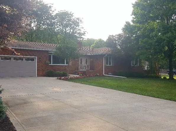 641 North Ave, Tallmadge, OH 44278