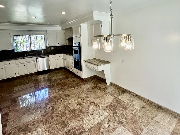 22525 Flamingo St — Photo 6