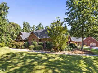 8373 Post Rd #142, Whitesburg, GA 30185