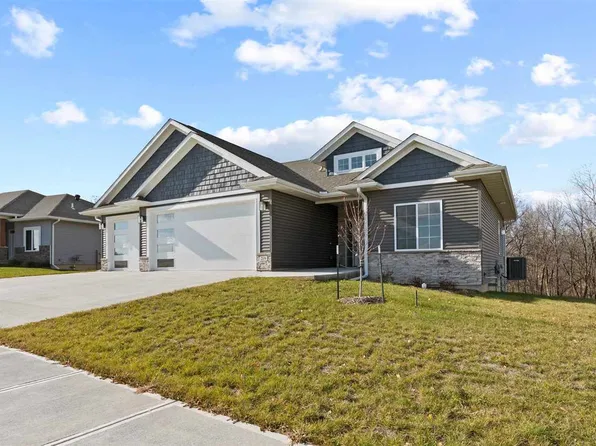 219 Westwood Cir, Kalona, IA 52247