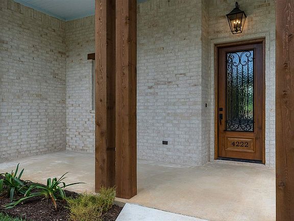 3rd image of 4222 Savannah Hills Ln