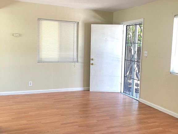 3rd image of 1634 Kentfield Ave APT 4