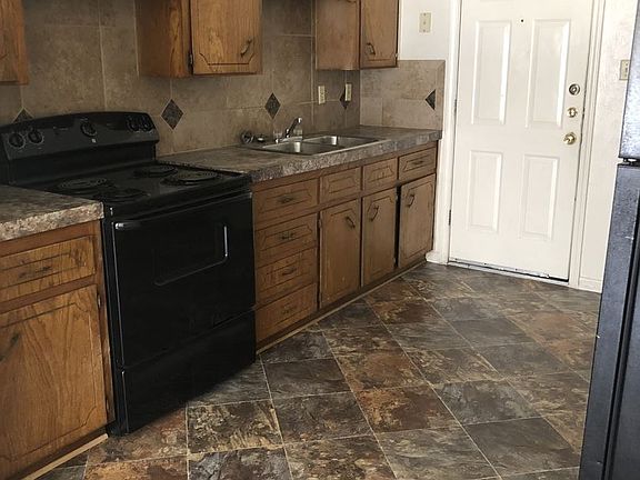 3rd image of 1501B Janis Dr
