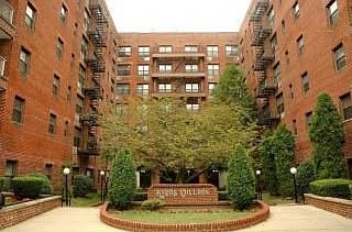 1st image of 1200 E 53rd St APT 7Y