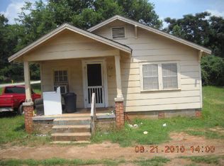 1714 Spruce St, West Point, GA 31833