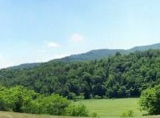 1592 N Fork New River Rd, Lansing, NC 28643