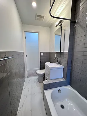 Rented by Level Group | media 18