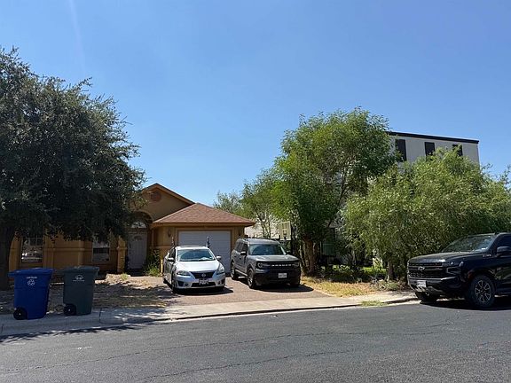 2nd image of 5529 Portugal Loop