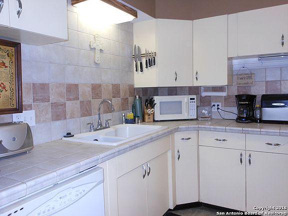2nd image of 534 Wayside Dr