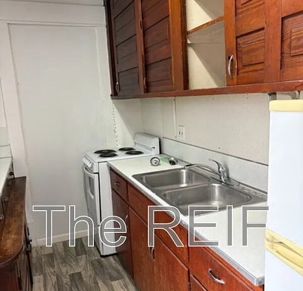 1025 N Washington Ave — Photo 2