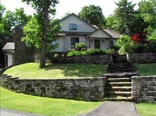 624 Miller Rd, East Greenbush, NY 12061