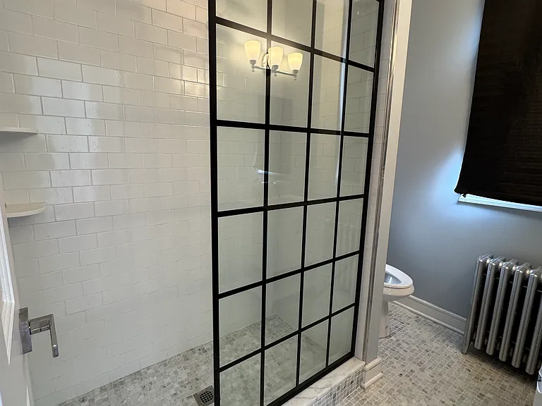 70 Lewis St #1R — Photo 8