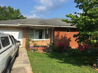 217 Hannah Rd, Harriman, TN 37748