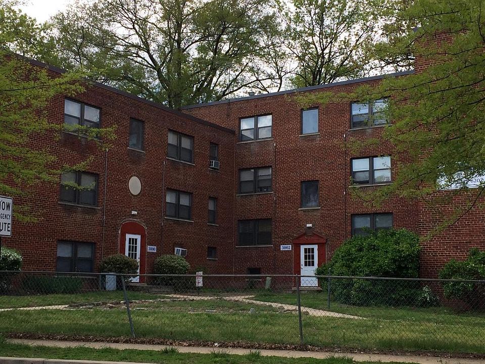 2nd image of 4708 31st Pl #5