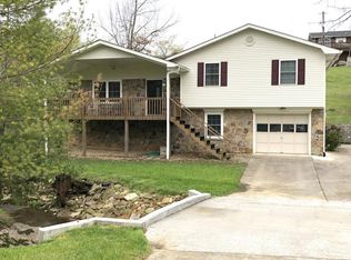 363 Myers St, Jacksboro, TN 37757