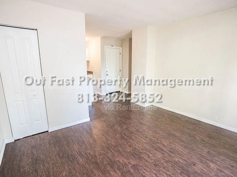 537 2nd St N #C — Photo 7