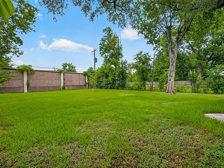5803 Greencraig Dr — Photo 27