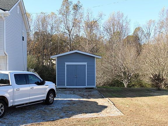 3rd image of 4725 Coker Dr