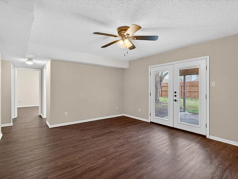 4026 Northwood Dr — Photo 14