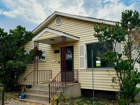 504 S Cedar St, Laramie, WY 82072