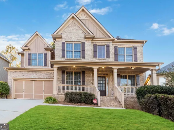 1712 Country Wood Dr, Hoschton, GA 30548