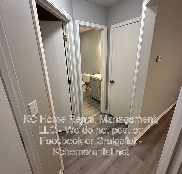 4711 Switzer Rd — Photo 17