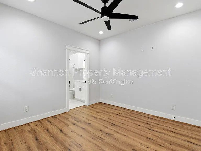 6476 T C Jester Blvd — Photo 39