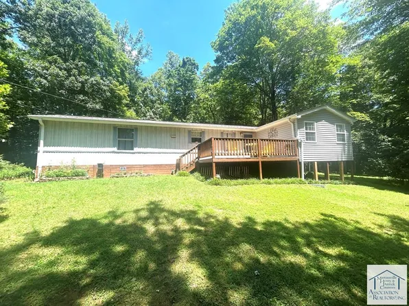 1001 Mountain Valley Dr, Patrick Springs, VA 24133