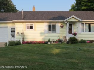 402 N Knowlton St, Elsie, MI