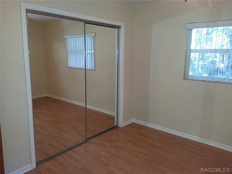 6633 E Holly St — Photo 6