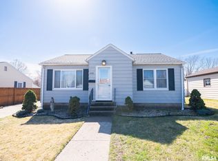 1416 Anna Rd, Pekin, IL 61554